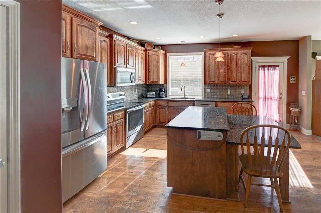 1018 North Old Mill Road Independence, MO 64056 - Photo 13 of 55