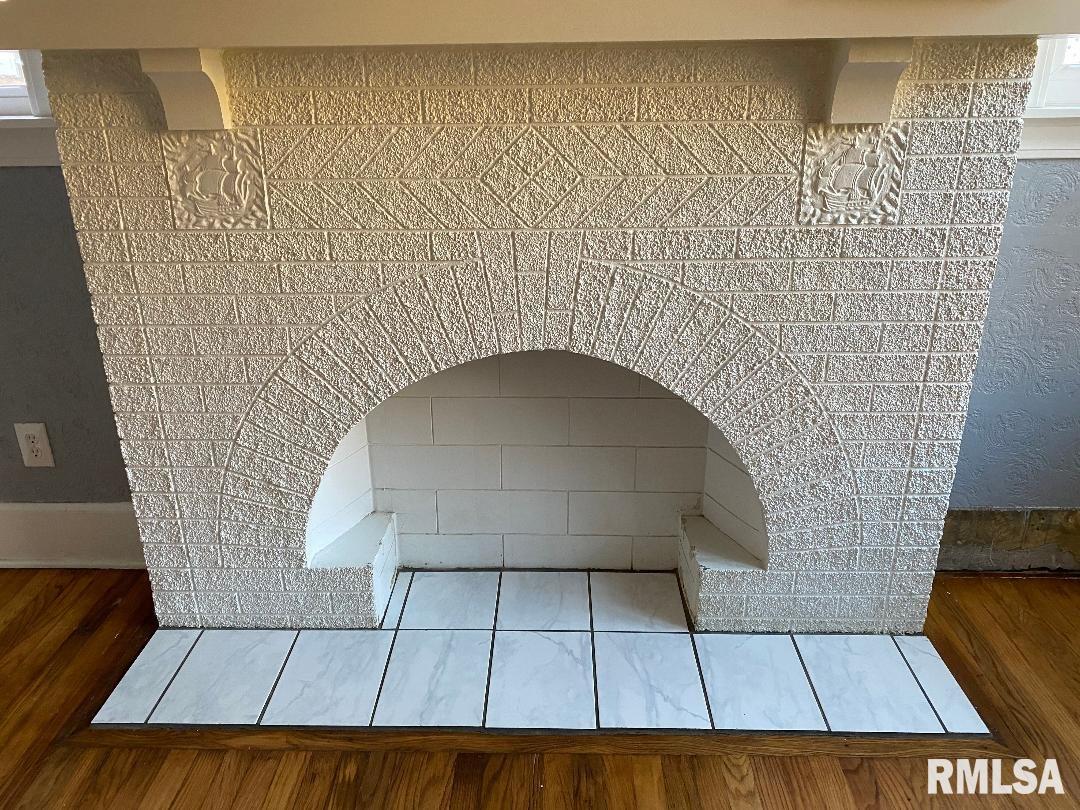 1444 Jersey Ridge Road Davenport, IA 52803 - Photo 4 of 15 Gallery Image 4
