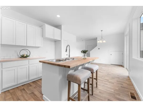 $499,900 | 127 West Christy Court, Yacolt, WA 98675