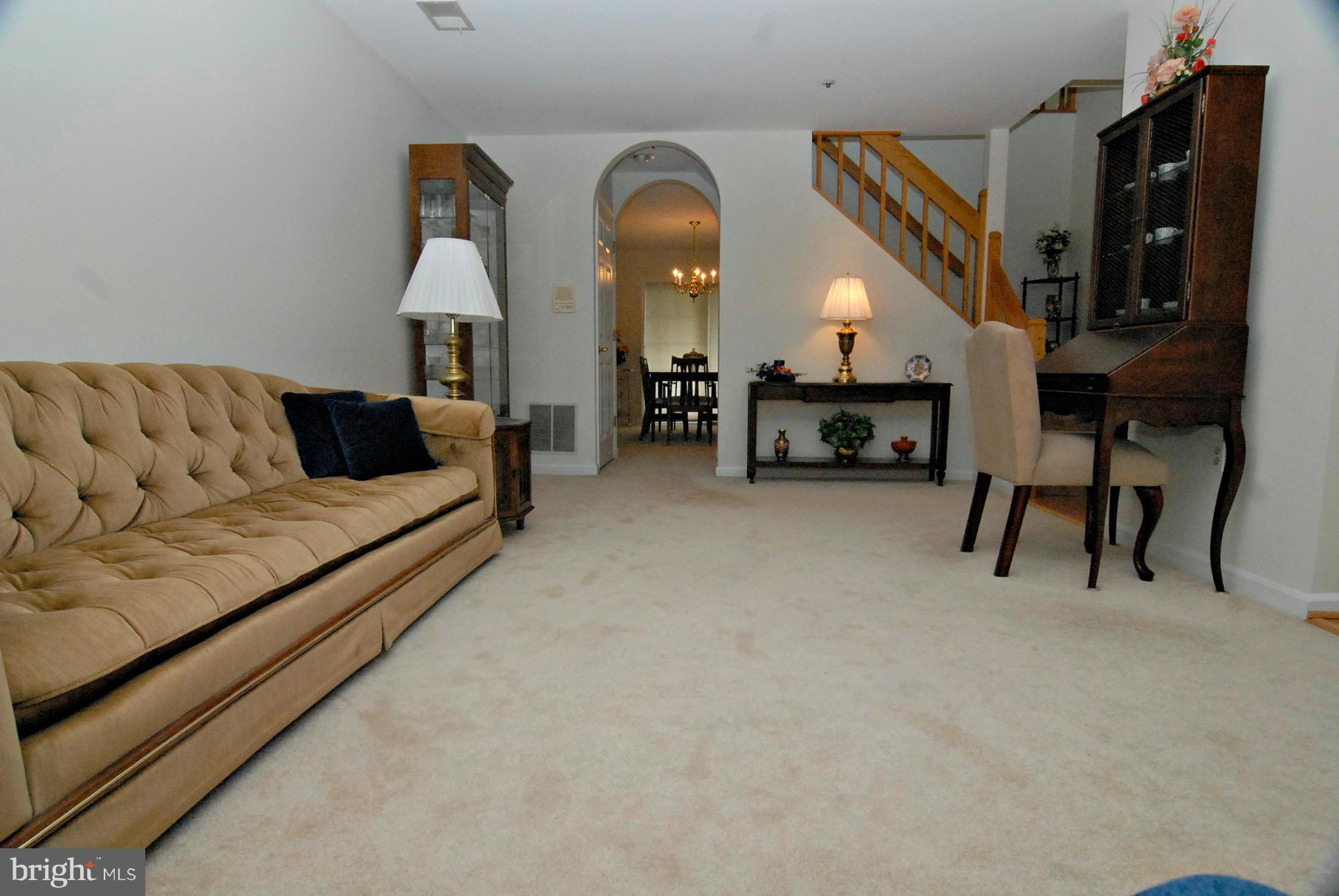 9214 Oregold Court Laurel, MD 20708 - Photo 5 of 30 Living Room