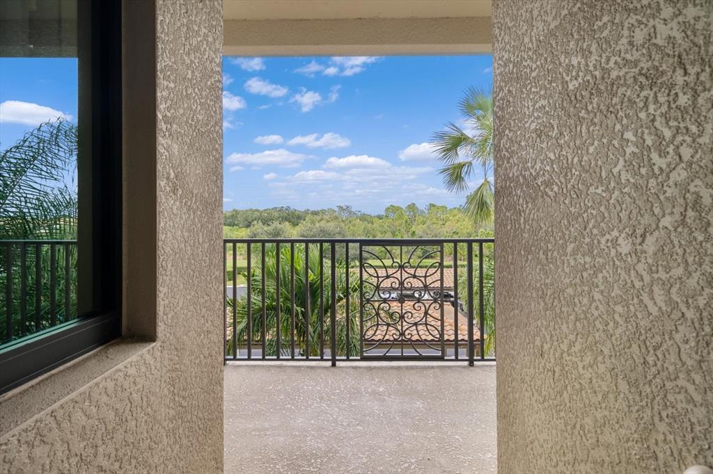 17118 Vardon Terrace, Unit 306 Lakewood Ranch, FL 34211 - Photo 4 of 55