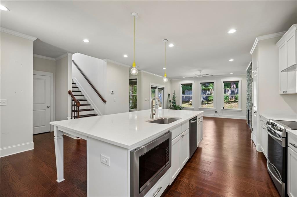875 Beryl Street Southwest Atlanta, GA 30310 - Photo 10 of 28