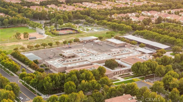 $8,000 | 74 Gainsboro, Irvine, CA 92620