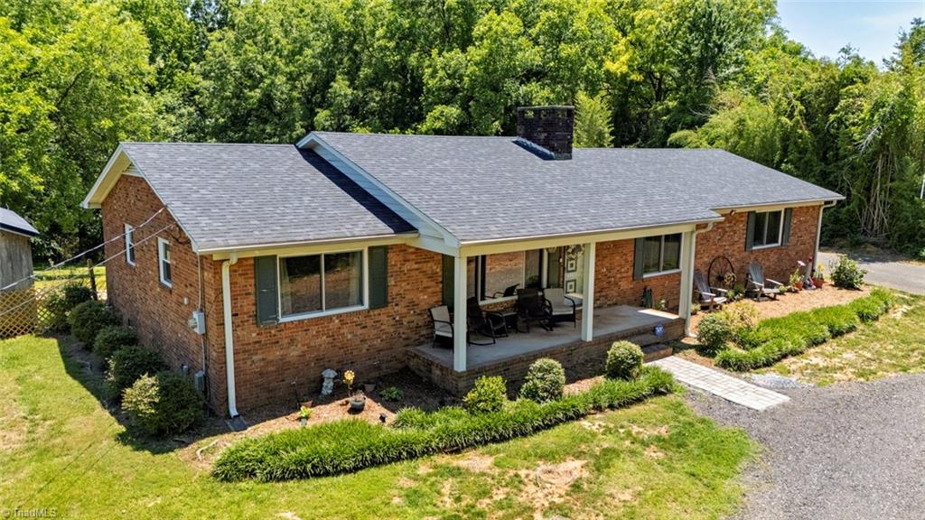 406 Old Liberty Road Asheboro, NC 27203 - Photo 3 of 41