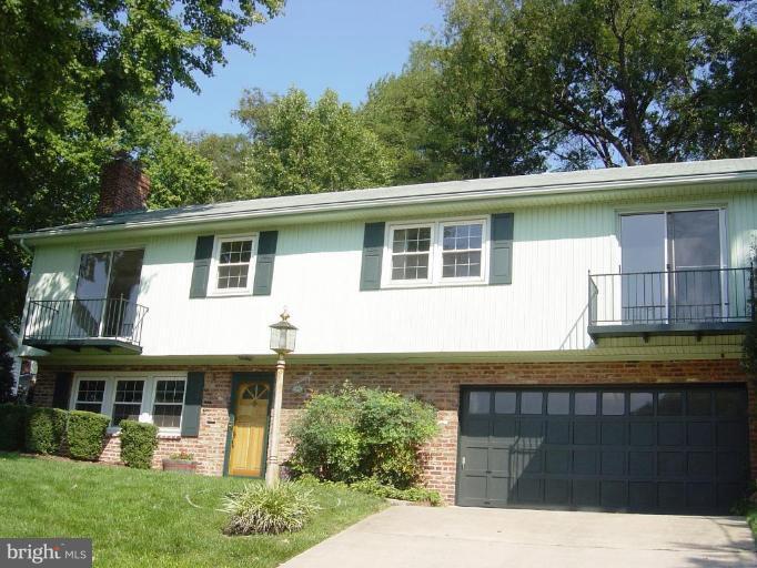 1900 Courtland Road Alexandria, VA 22306 - Photo 1 of 25 Exterior (Main)