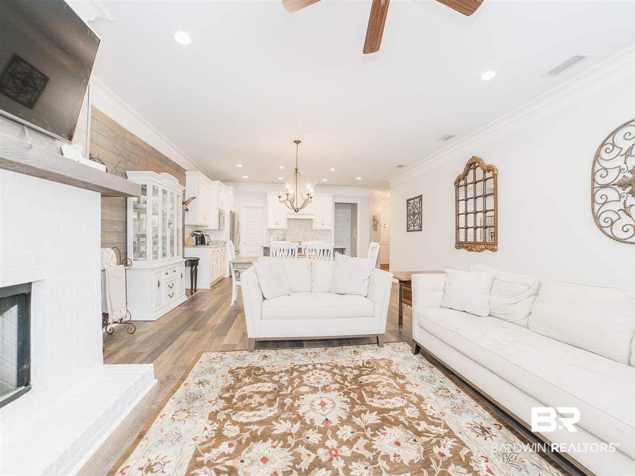 776 Louise Avenue Mobile, AL 36609 - Photo 3 of 34