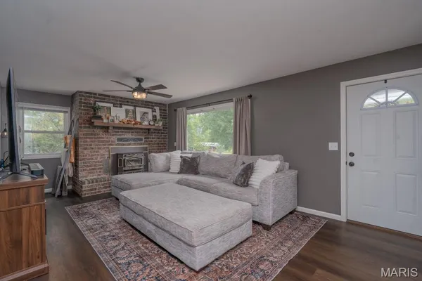 $289,900 | 19511 County Road 5-606R, Lebanon, MO 65536