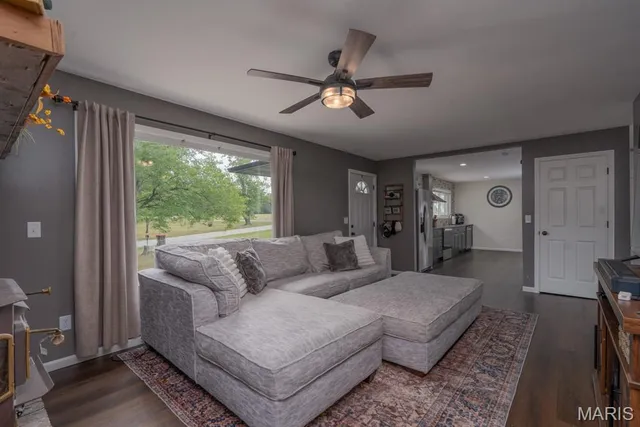 $299,900 | 19511 County Road 5-606R, Lebanon, MO 65536