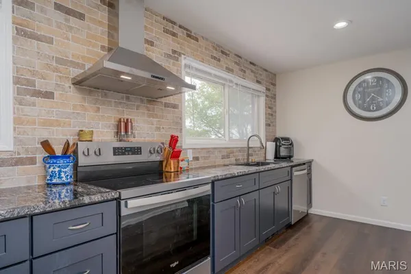 $289,900 | 19511 County Road 5-606R, Lebanon, MO 65536