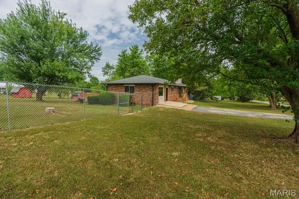 $289,900 | 19511 County Road 5-606R, Lebanon, MO 65536