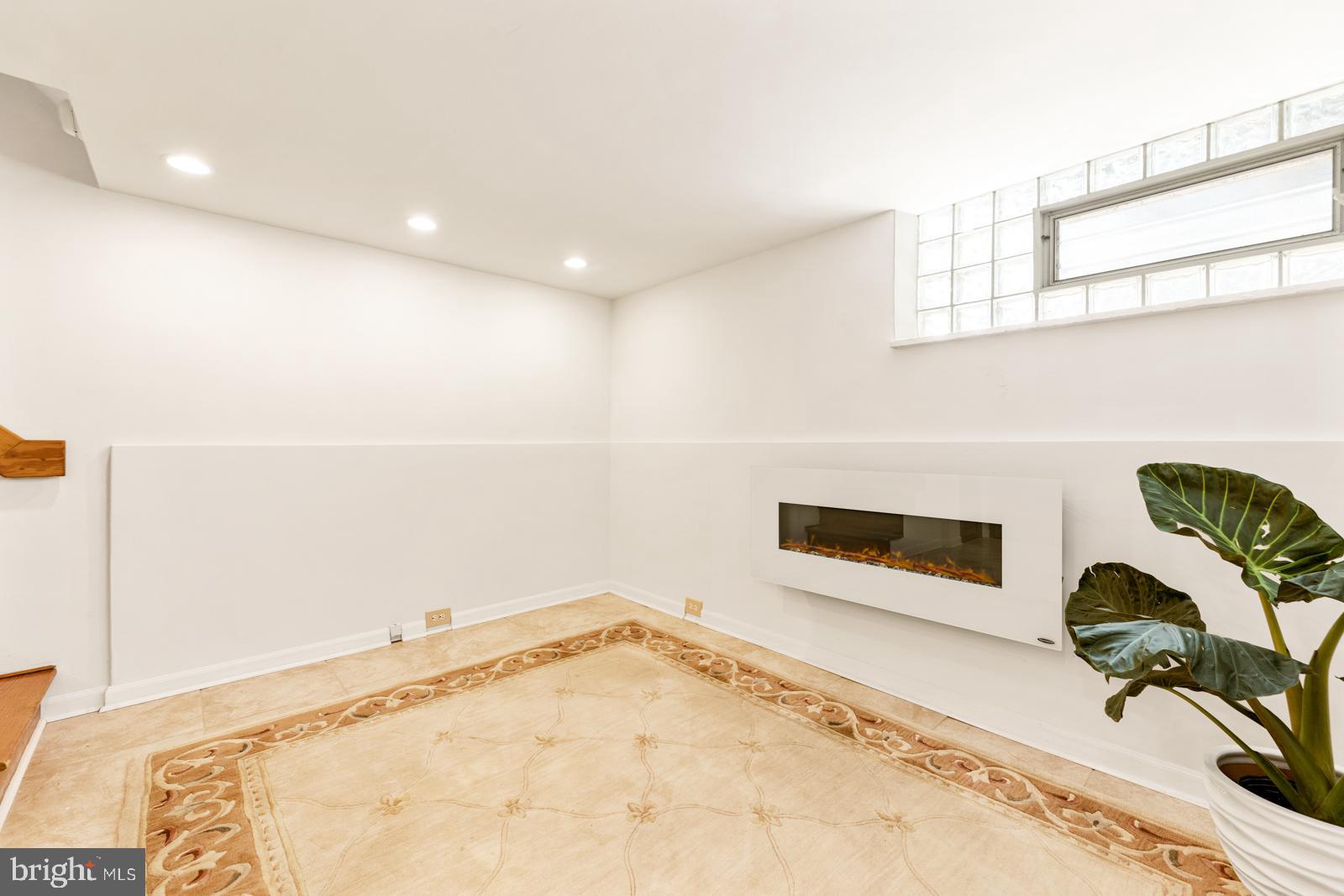 1821 Strahle Street Philadelphia, PA 19152 - Photo 36 of 43 Gallery Image 36