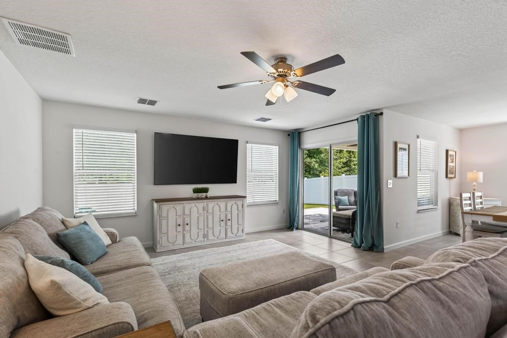 77074 Crosscut Way Yulee, FL 32097 - Photo 12 of 46