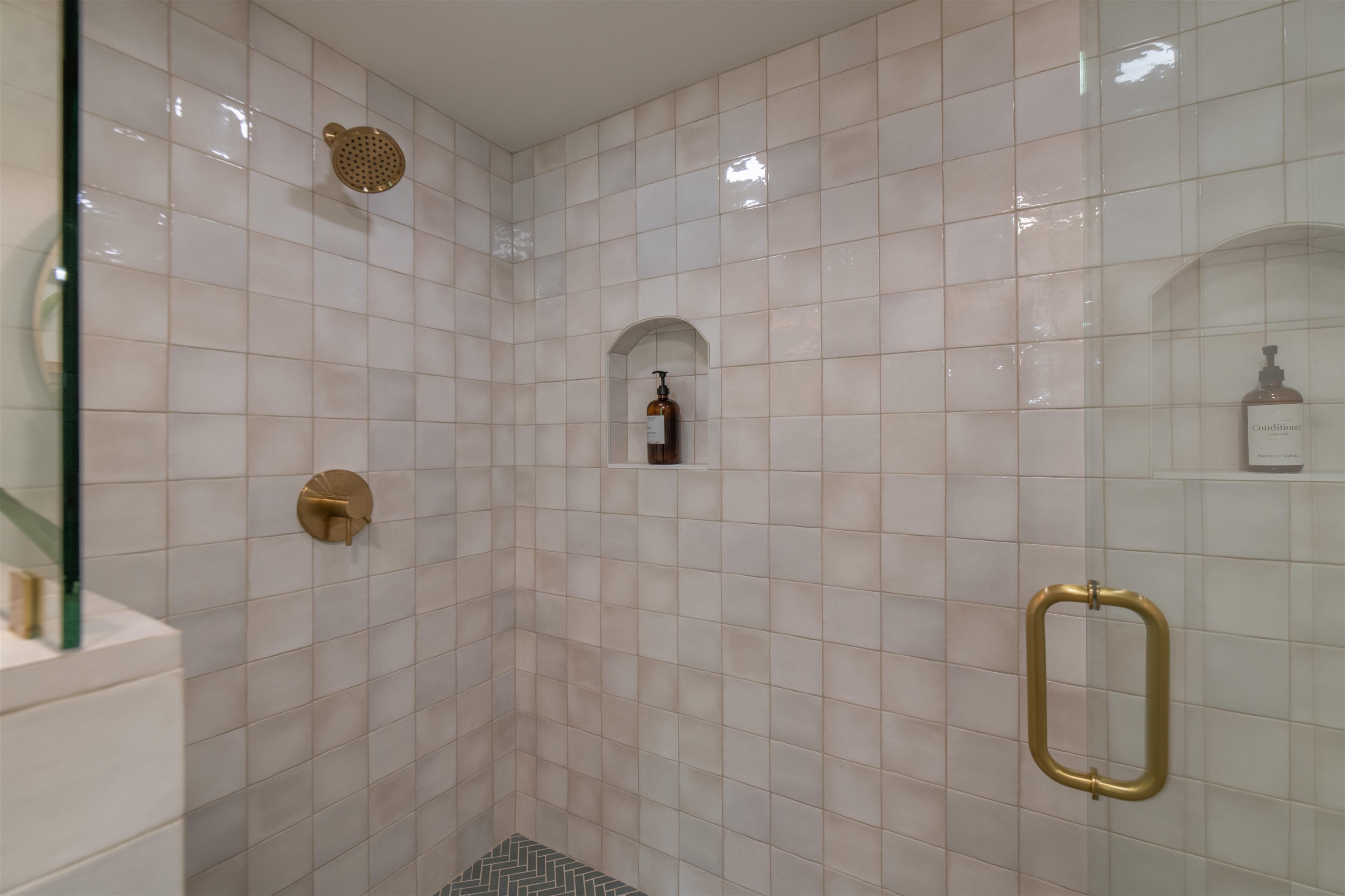 2181 Iliili Road, Unit 202 Kihei, HI 96753 - Photo 11 of 42