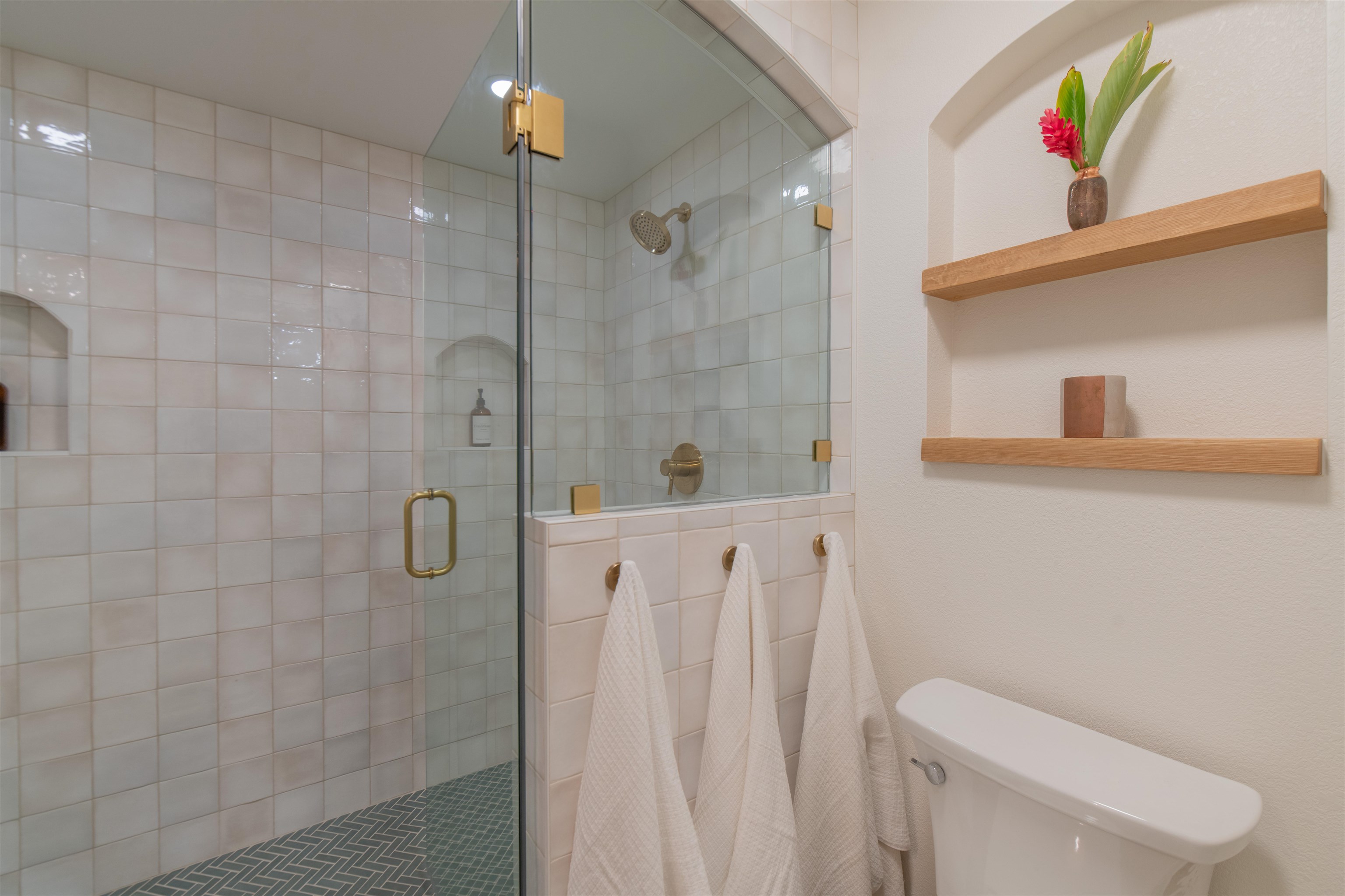 2181 Iliili Road, Unit 202 Kihei, HI 96753 - Photo 14 of 42