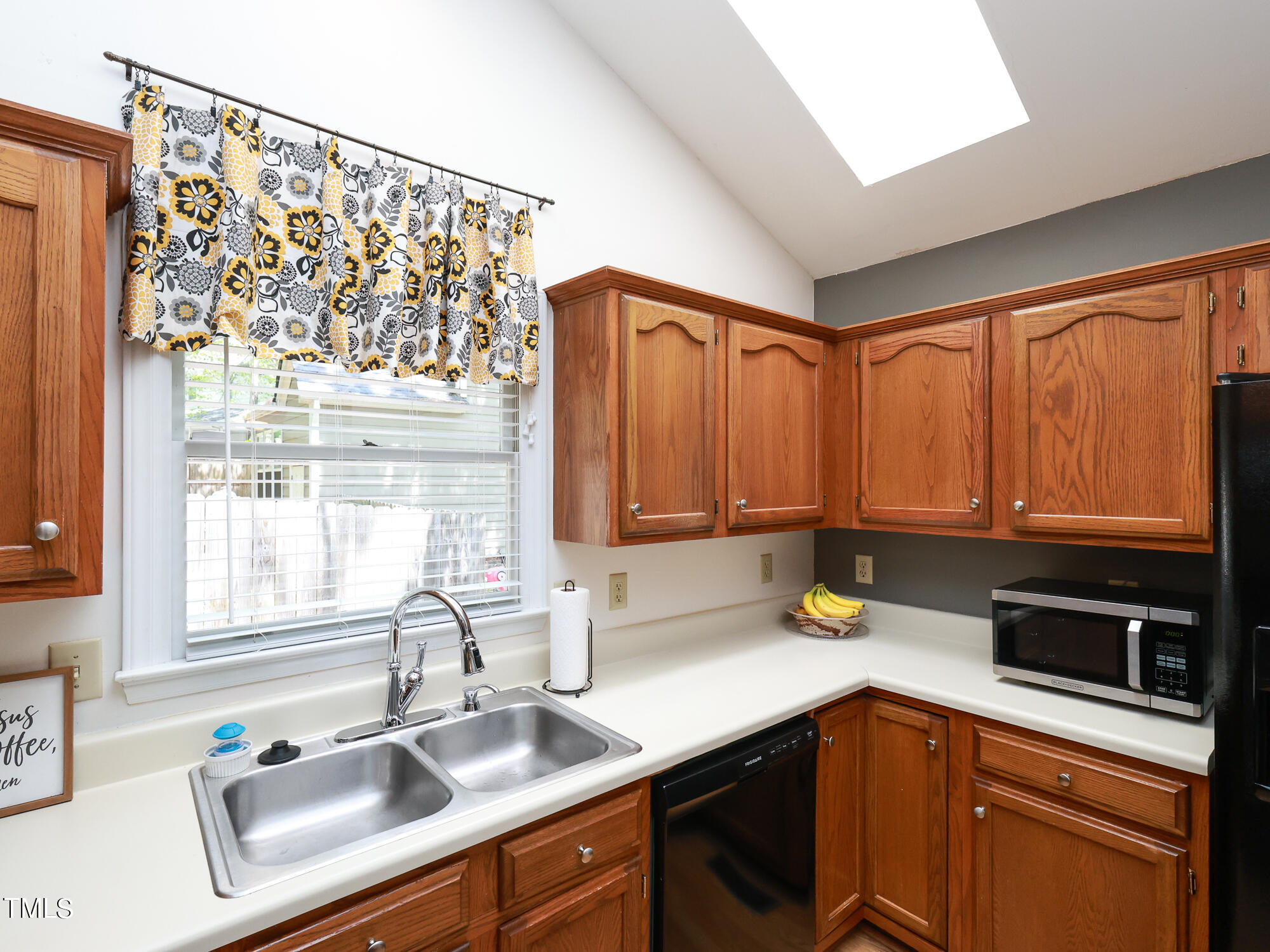 3620 Epperly Court Raleigh, NC 27616 - Photo 17 of 48 022_3620_Epperly_Ct_Kitchen