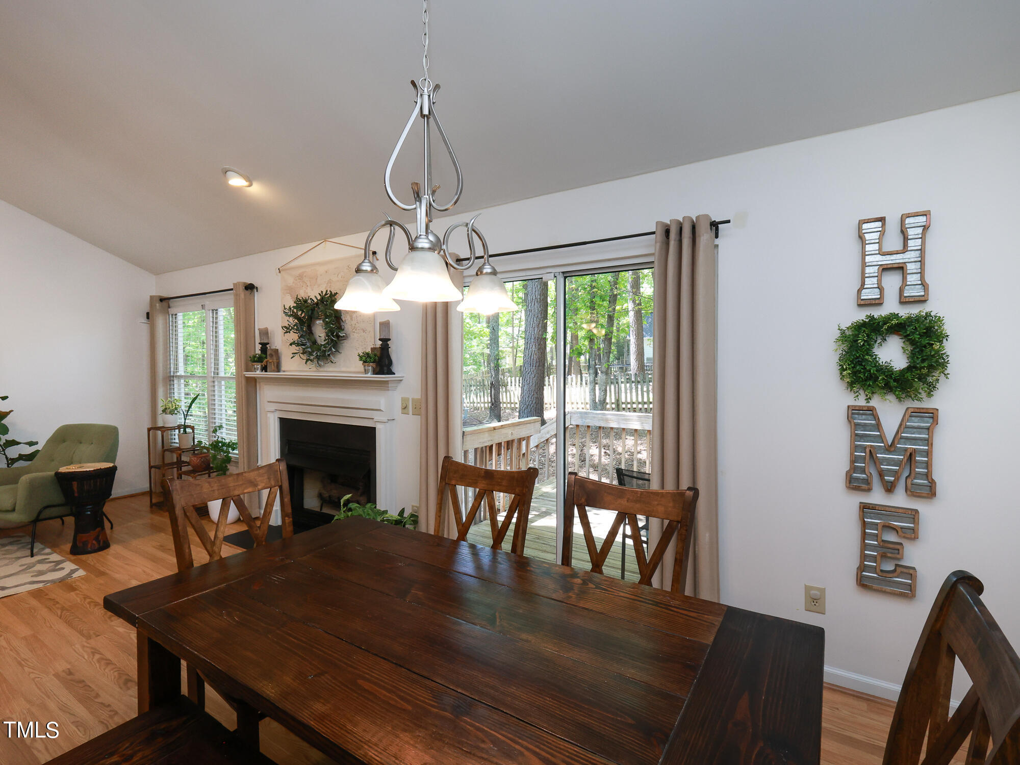3620 Epperly Court Raleigh, NC 27616 - Photo 9 of 48 030_3620_Epperly_Ct_Dining_Area