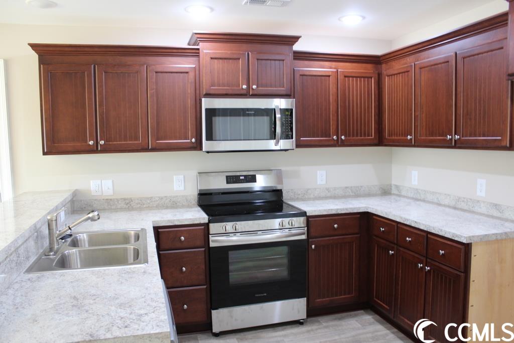 412 Hallie Martin Road Conway, SC 29527 - Photo 8 of 36 Gallery Image 8