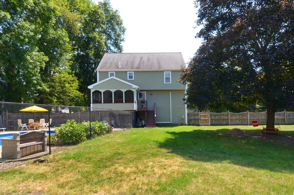 17 Independence Road Bedford, MA 01730 - Photo 2 of 20 Gallery Image 2