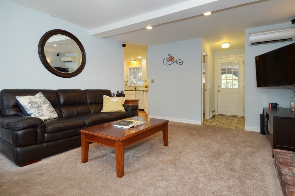 17 Independence Road Bedford, MA 01730 - Photo 4 of 20 Gallery Image 4
