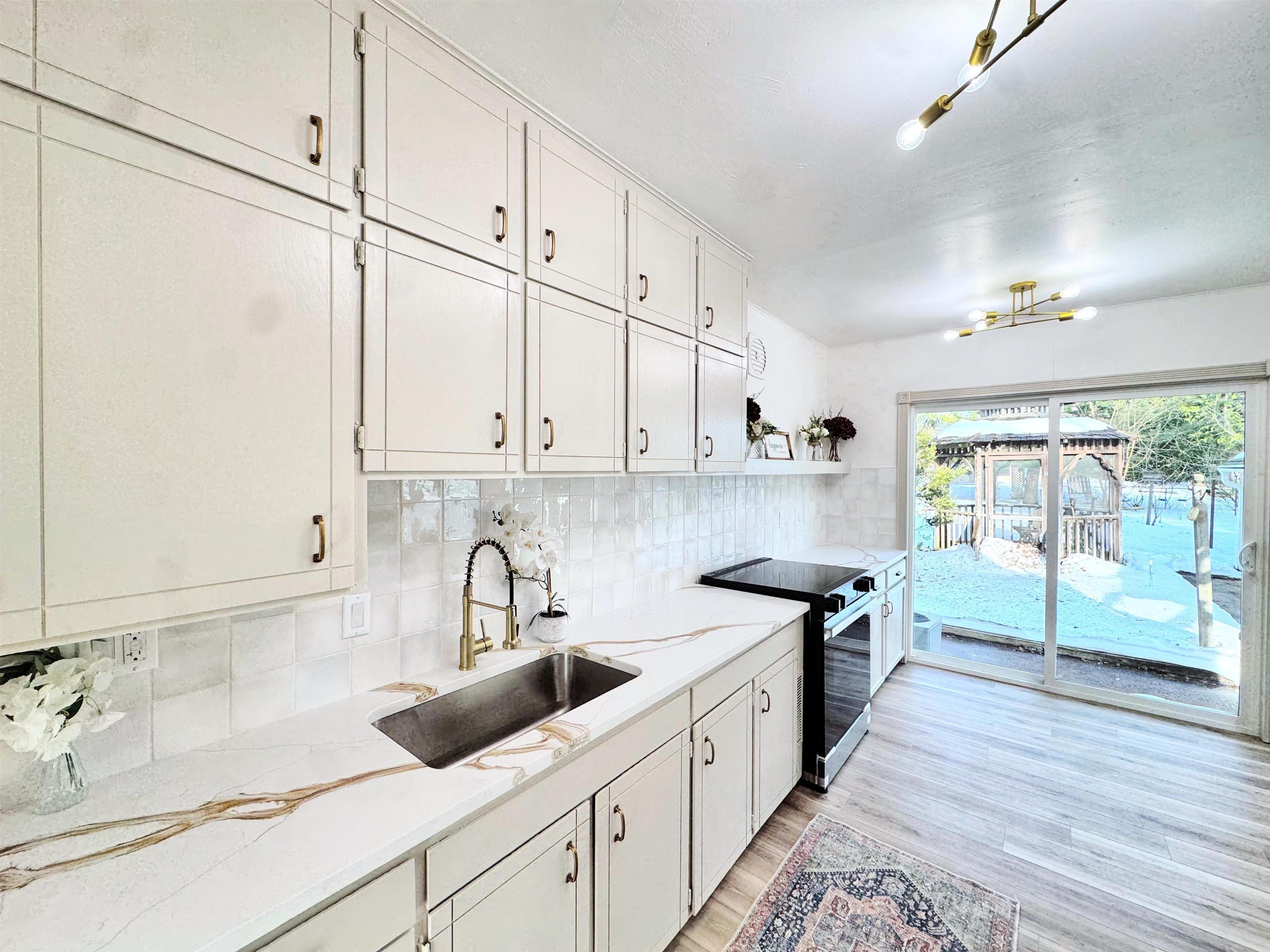 1702 South Perkins Street Appleton, WI 54914 - Photo 8 of 24