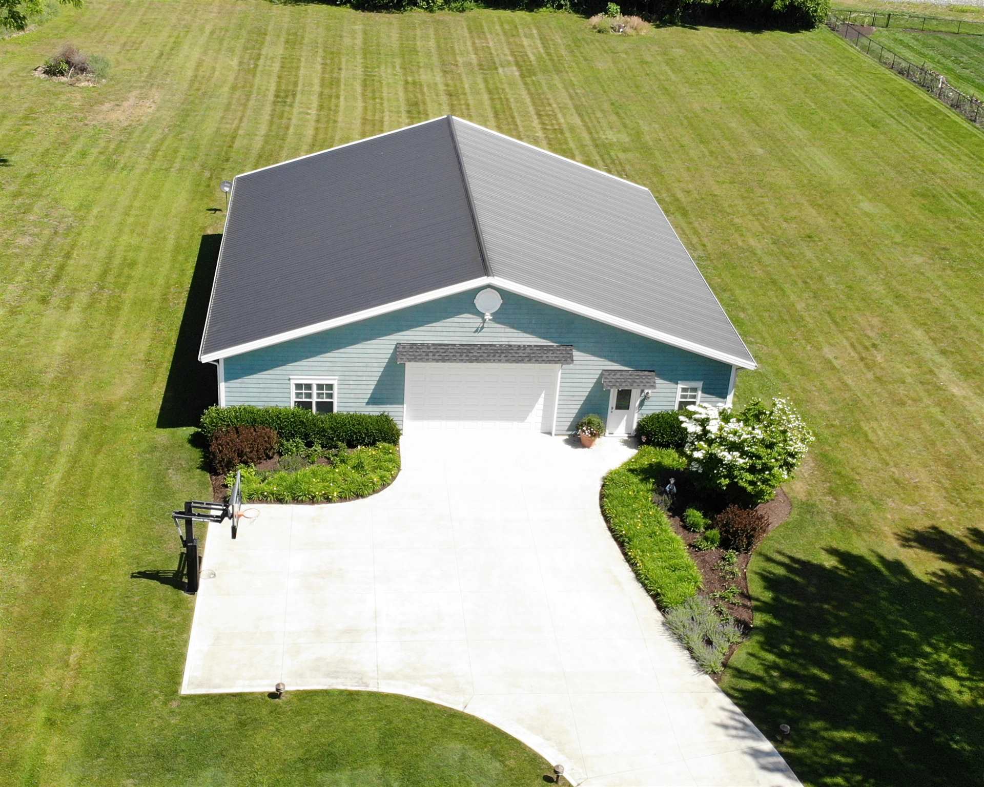 6915 East Eli Lilly Road Syracuse, IN 46567 - Photo 34 of 36 Gallery Image 34