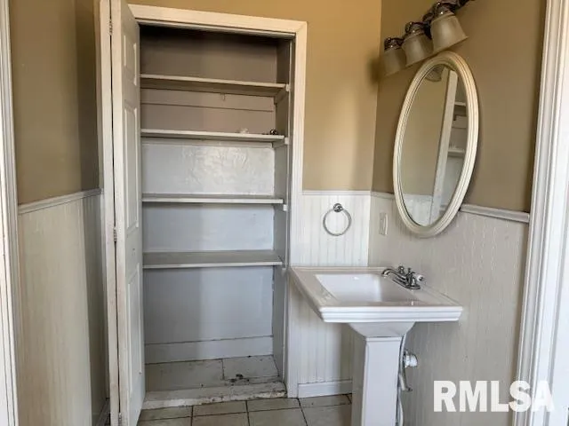 $159,900 | 1112 McHaney Road, Harrisburg, IL 62946