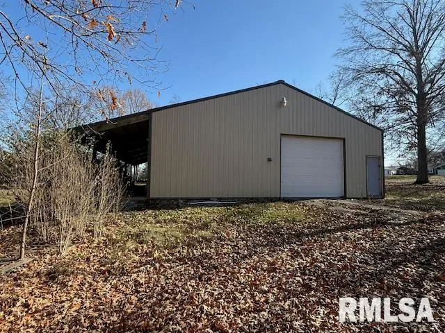$159,900 | 1112 McHaney Road, Harrisburg, IL 62946