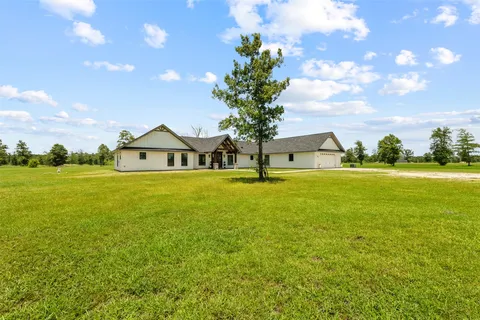 $815,000 | 565 Brushy Crk Drive, Onalaska, TX 77360