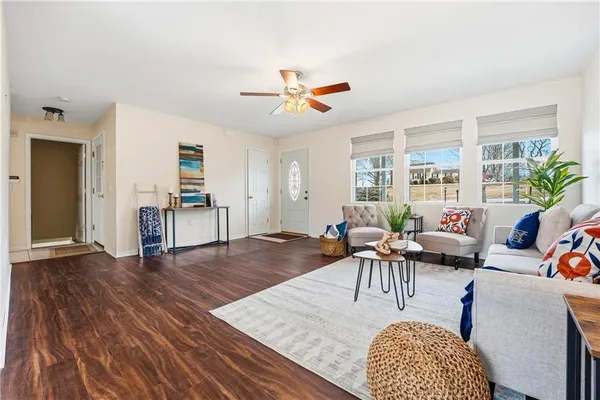 $425,000 | 3699 Mitchell Road, New Castle, PA 16105