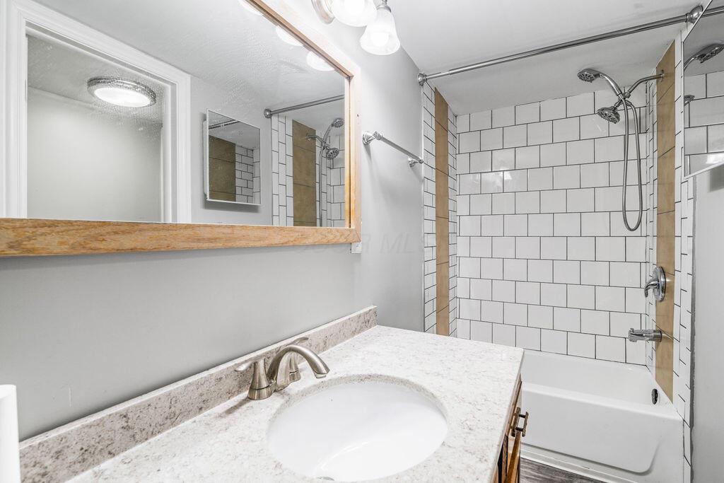 755 Stelzer Road, Unit 1230 Columbus, OH 43219 - Photo 14 of 24 DSC_6541