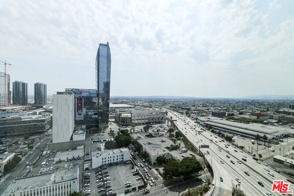 $2,950 | 889 Francisco Street, Unit 2401, Los Angeles, CA 90017