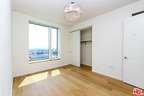 $2,950 | 889 Francisco Street, Unit 2401, Los Angeles, CA 90017