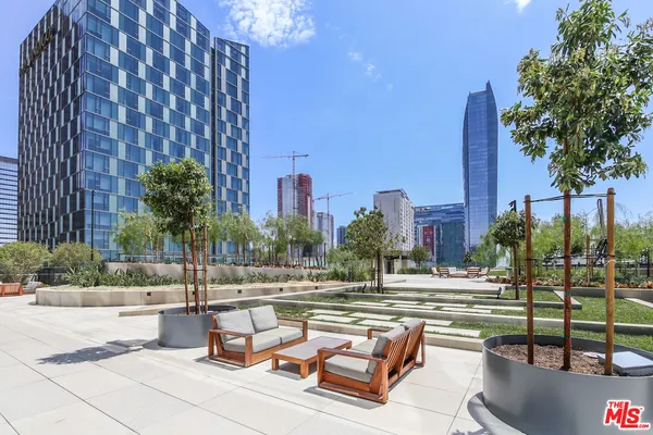 $2,950 | 889 Francisco Street, Unit 2401, Los Angeles, CA 90017