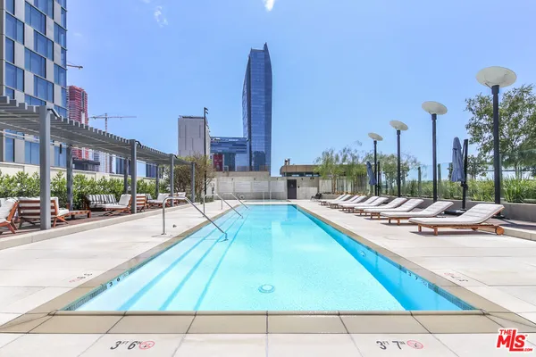 $2,950 | 889 Francisco Street, Unit 2401, Los Angeles, CA 90017