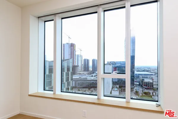 $2,950 | 889 Francisco Street, Unit 2401, Los Angeles, CA 90017