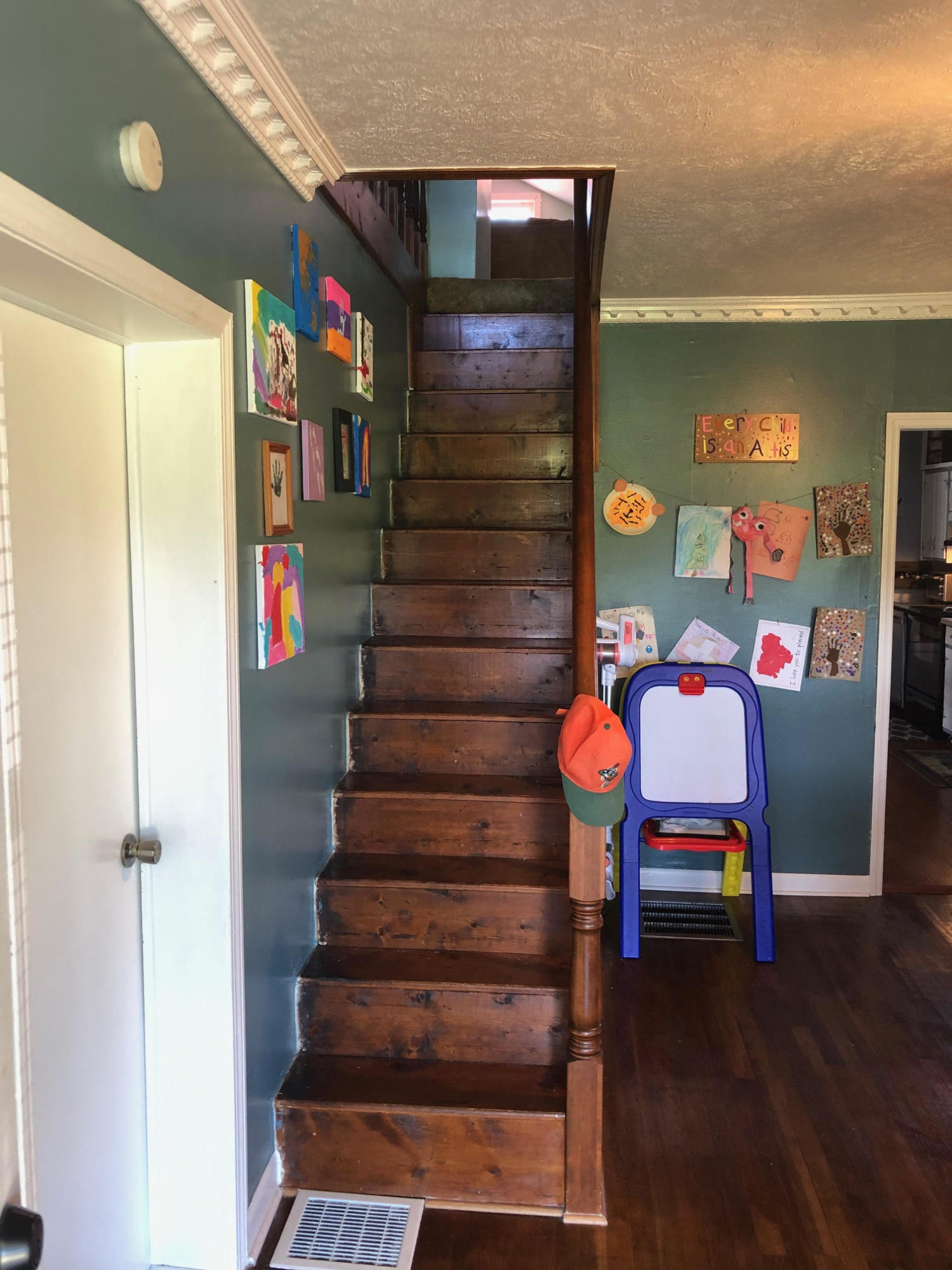 1555 Pleasant Point School Road Waynesburg, KY 40489 - Photo 14 of 58 Stairs