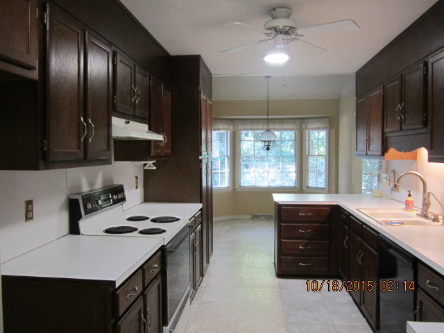884 Farm Quarter Road Mount Pleasant, SC 29464 - Photo 24 of 48 IMG_4119