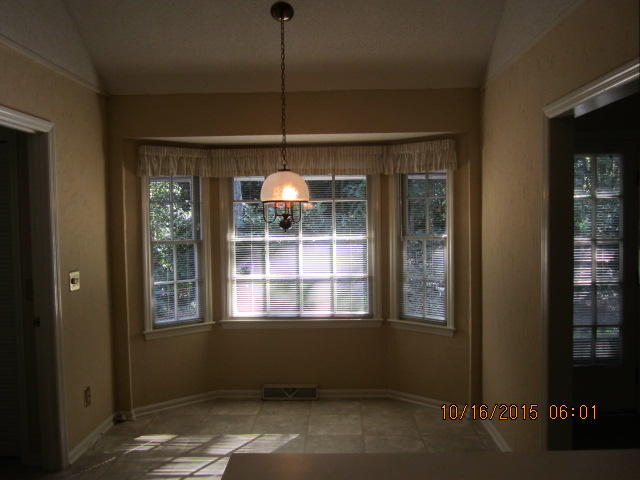 884 Farm Quarter Road Mount Pleasant, SC 29464 - Photo 5 of 48 IMG_4091