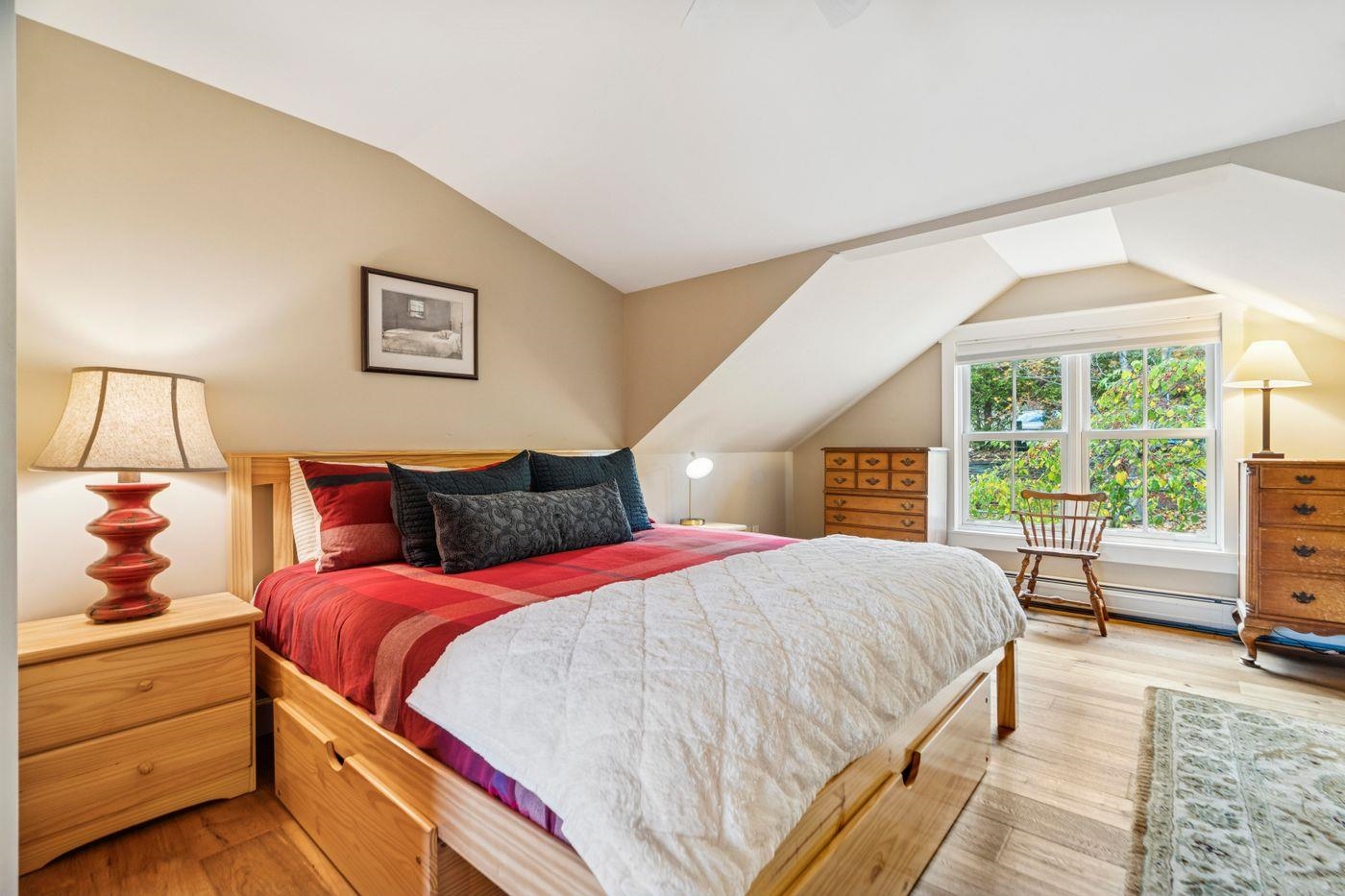 299 Mountain Road Stowe, VT 05672 - Photo 8 of 26