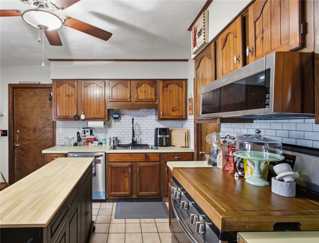48 Ash Street Pawtucket, RI 02860 - Photo 15 of 22 Gallery Image 15