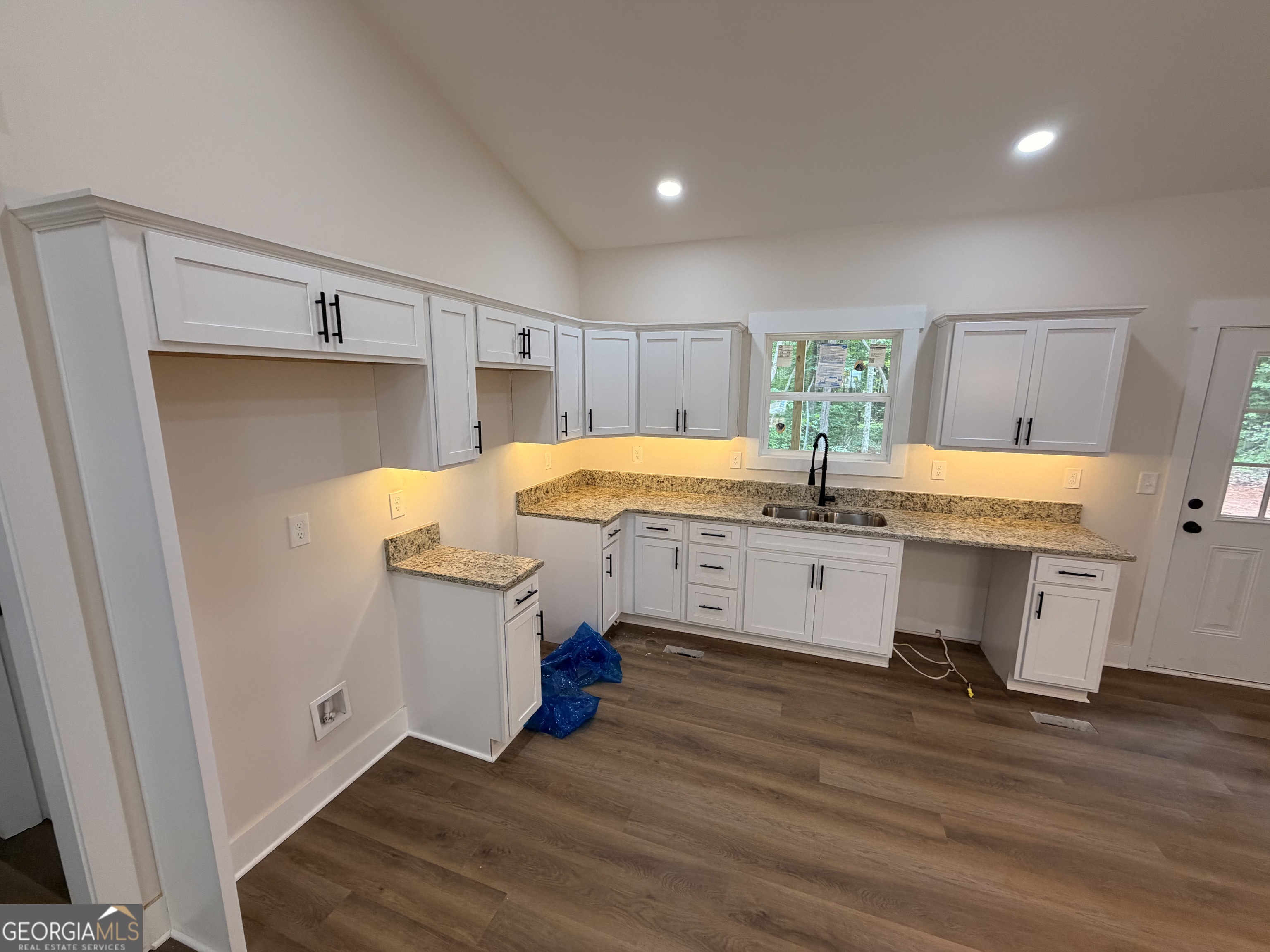 667 Cherokee Lane Buchanan, GA 30113 - Photo 7 of 13