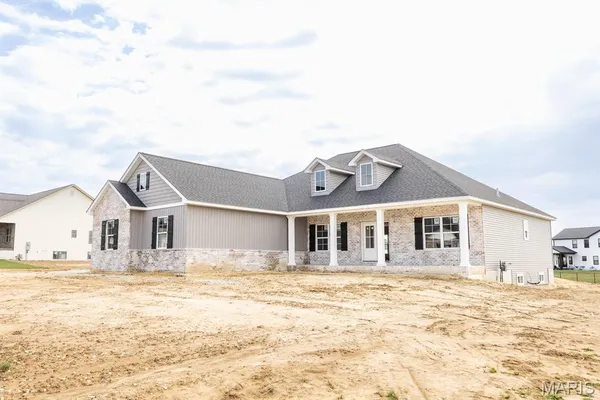 $689,900 | 3736 Golfview Circle, Shiloh, IL 62221