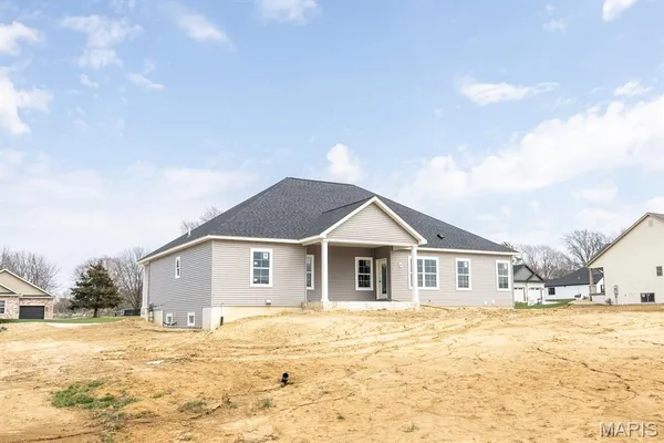 $689,900 | 3736 Golfview Circle, Shiloh, IL 62221