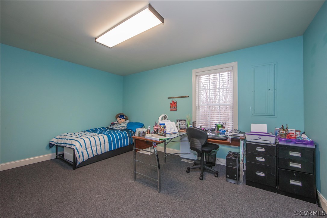 2533 River Run Road Prince George, VA 23875 - Photo 30 of 43 This additional room has loads of potential! Can