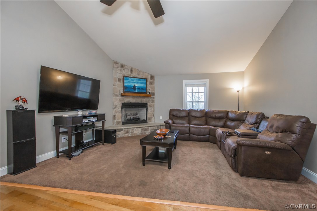2533 River Run Road Prince George, VA 23875 - Photo 9 of 43 Family Room