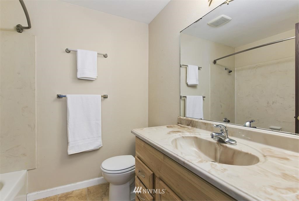 15402 110th Place Northeast Bothell, WA 98011 - Photo 12 of 19 Gallery Image 12