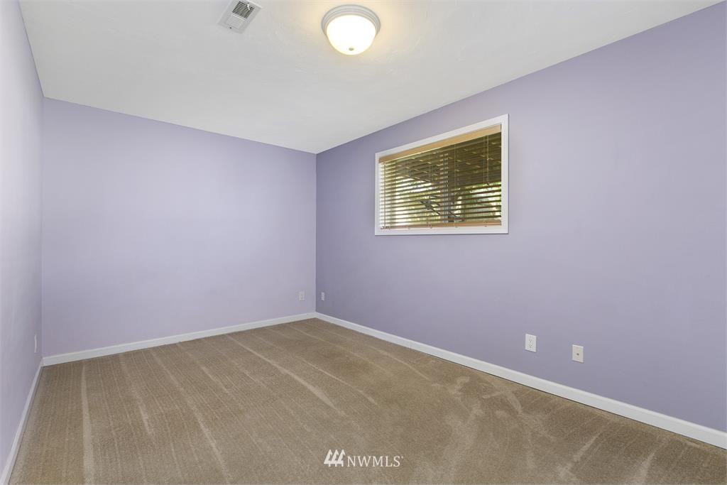 15402 110th Place Northeast Bothell, WA 98011 - Photo 14 of 19 Gallery Image 14