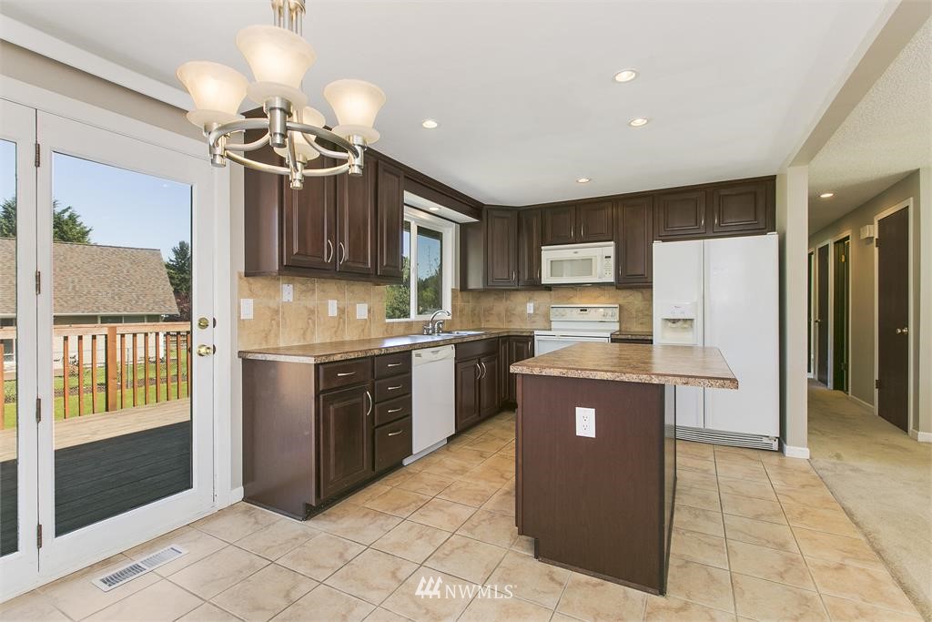 15402 110th Place Northeast Bothell, WA 98011 - Photo 3 of 19 Gallery Image 3