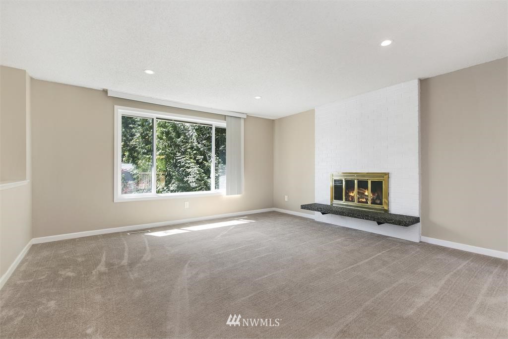 15402 110th Place Northeast Bothell, WA 98011 - Photo 7 of 19 Gallery Image 7