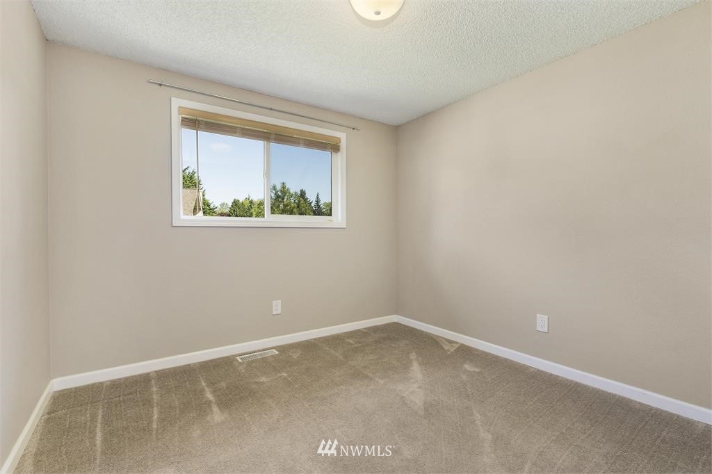 15402 110th Place Northeast Bothell, WA 98011 - Photo 10 of 19 Gallery Image 10